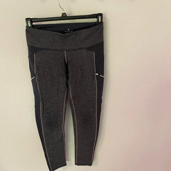 Athleta leggings size small - Picture 3 of 6